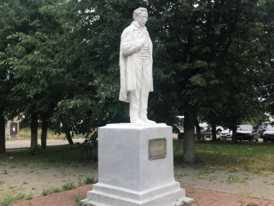 Памятник Пушкину А.С..